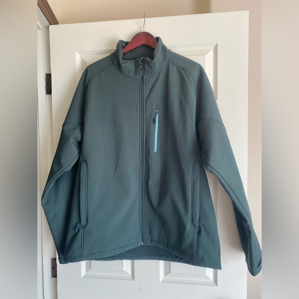 Kirkland Signature Men's Green Performance Jacket